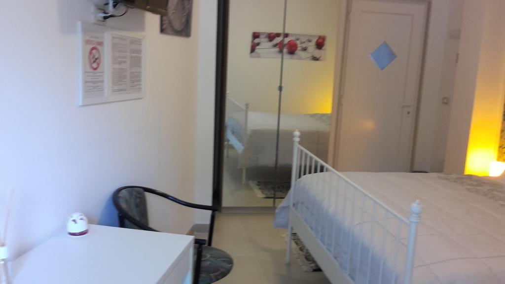 קסמסימה Le Tre Rose Bed & Breakfast מראה חיצוני תמונה
